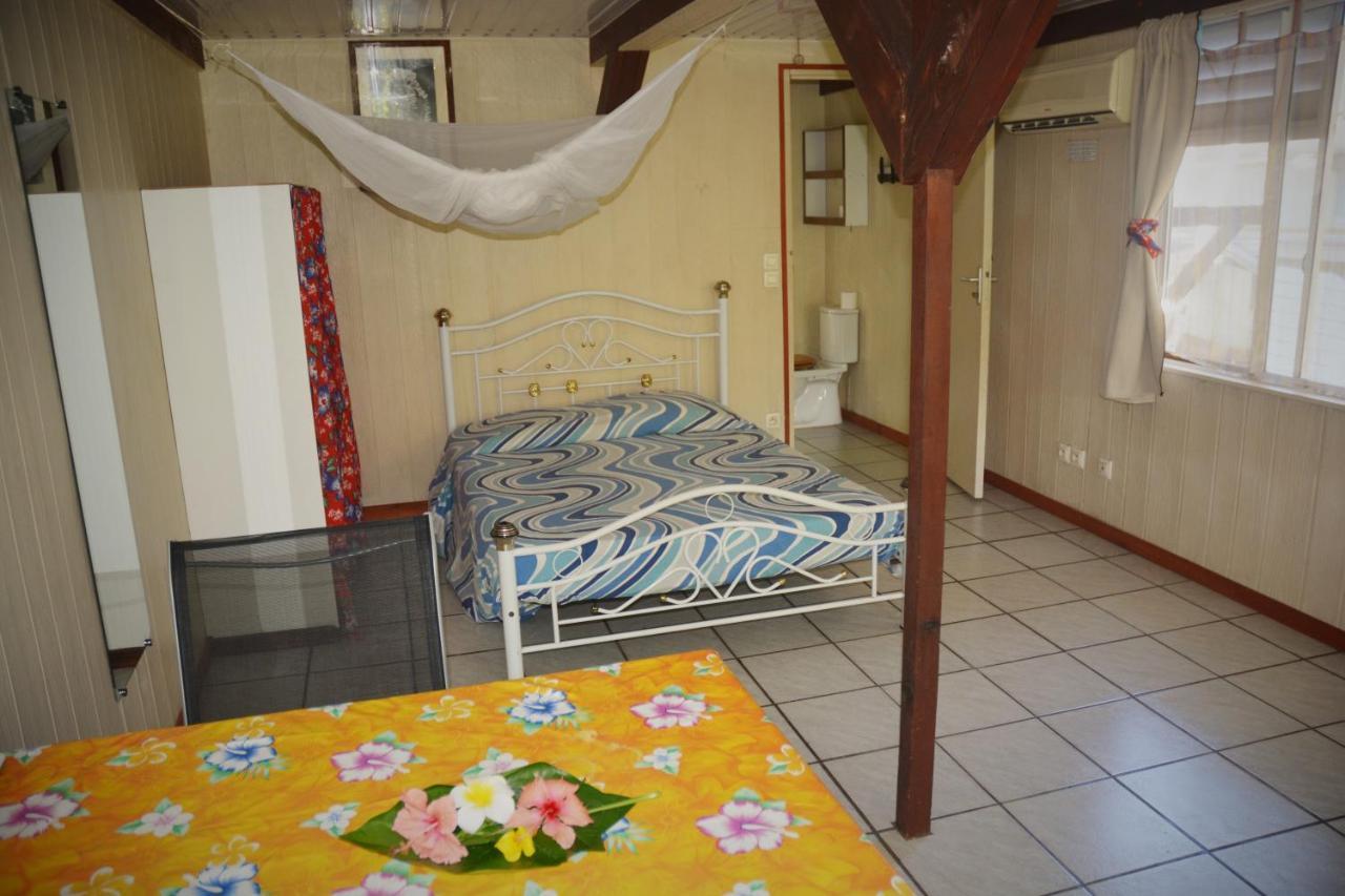 Fare Maheata Hotel Pihaena Kültér fotó